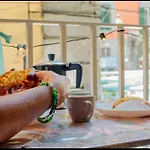 Il Balconcino Ai Tribunali *