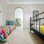 Il Balconcino Ai Tribunali شقة