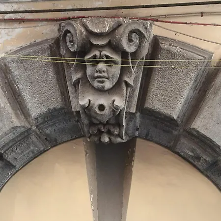 Il Balconcino Ai Tribunali 公寓