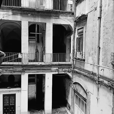 Apartment Il Balconcino Ai Tribunali Naples
